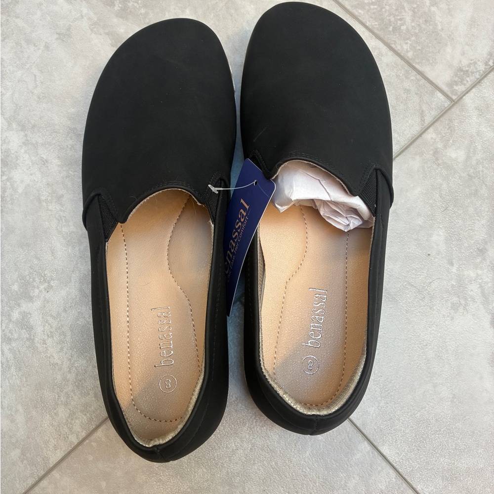 Benassal Women's Black Loafers - wide toe box